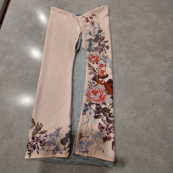 SUZY SHIER Pink Front w/Floral Print & Criss Cross on Chest Grey Knit Back - LGE - Picture 8 of 11